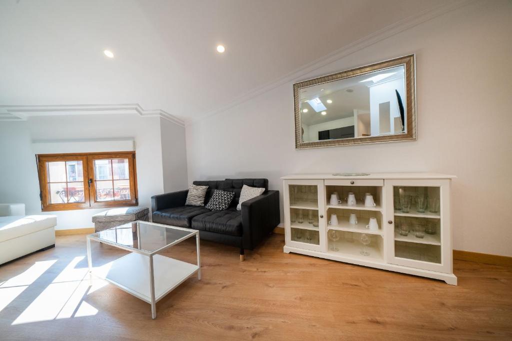 Salón y cocina del ático en Aranda de Duero